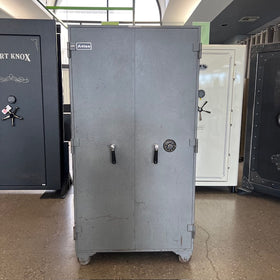 USED Double Door Mosler Safe, image 1