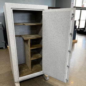 Used Rocky Mountain Gun Safe, image 2
