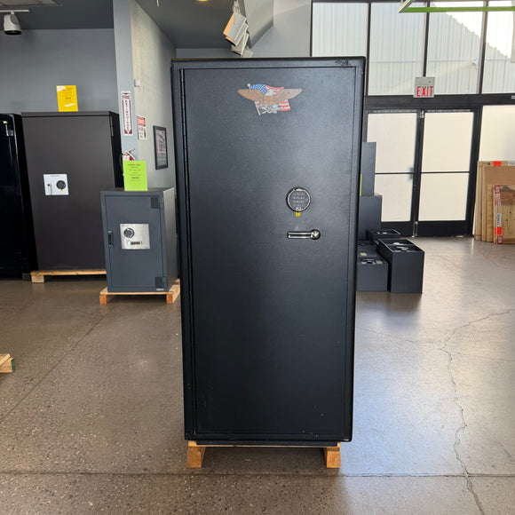 USED Cannon Gun Safe, photo 1