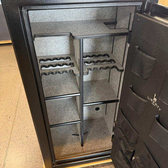 USED Liberty USA30 Gun Safe, photo 4