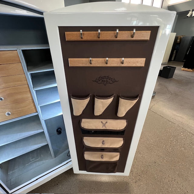USED Champion Estate 25 Gun And Home Safe, photo 5