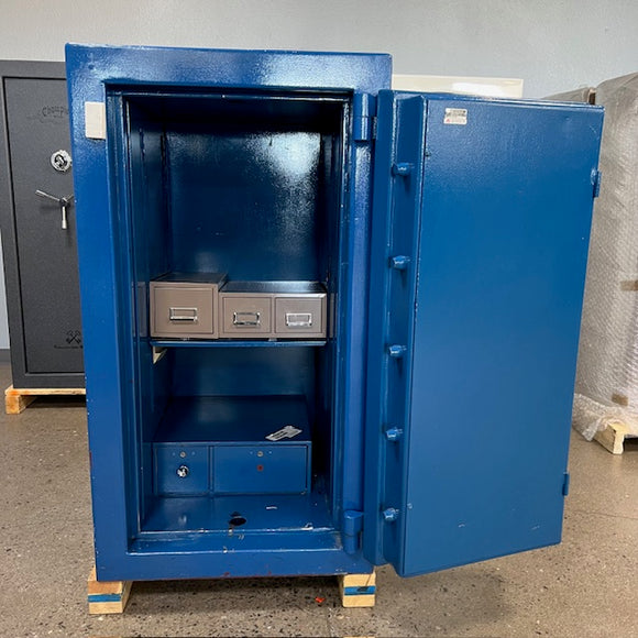 USED Bischoff TL-30 Commercial Safe, photo 2