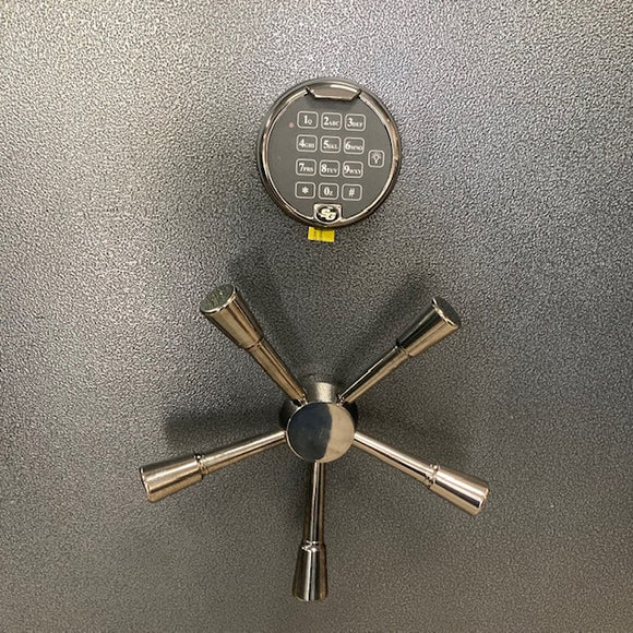 USED Dakota Brahma 50 Gun Safe, photo 5