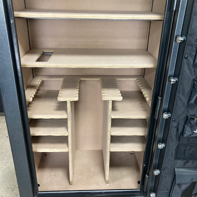 USED Dakota Brahma 50 Gun Safe, photo 4