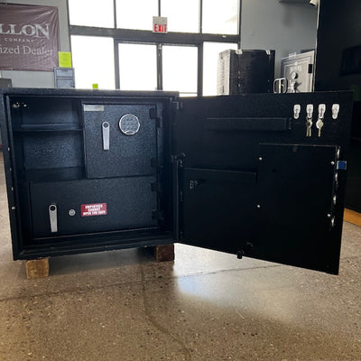 USED Depository Business Safe, image 2 