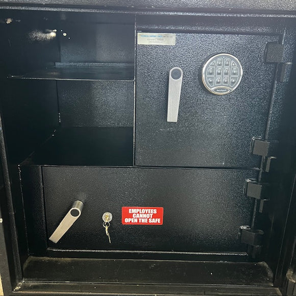 USED Depository Business Safe, photo 4