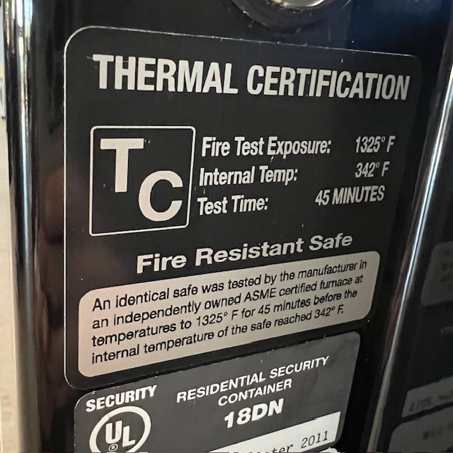 USED Champion Collector 17 Gun Safe, photo 5