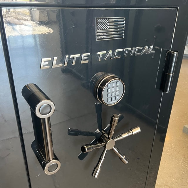 USED Elite Tactical Gun Safe, photo 6