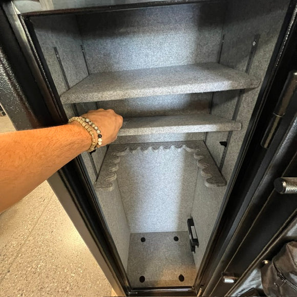 USED Heritage 14 Gun Safe, photo 4