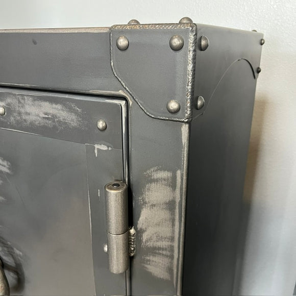 USED Rhino Ironworks 6040 Gun Safe, photo 8