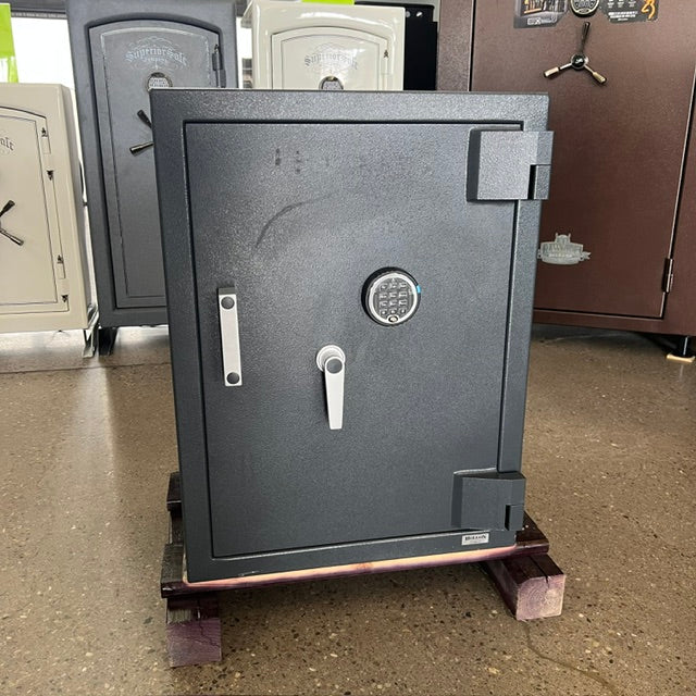 Used safes Used Commercial Safes