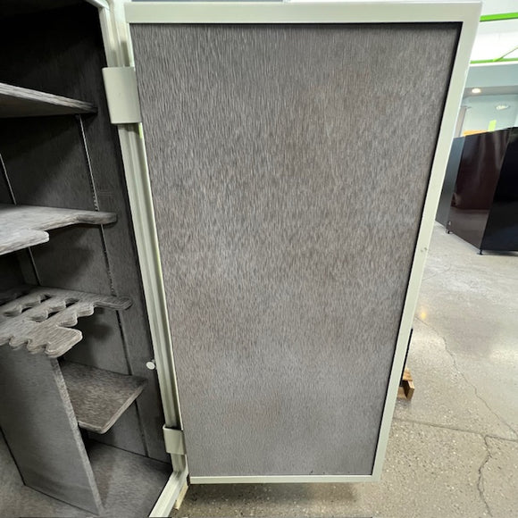 USED Heritage 50 Gun Safe, photo 5