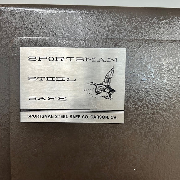 USED Sportsman Steel Gun Safe, photo 5