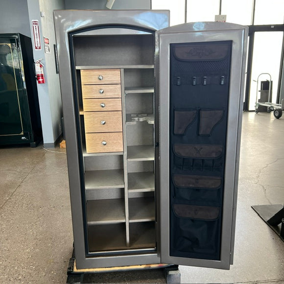 USED Champion Estate 17 Gun Safe, photo 2