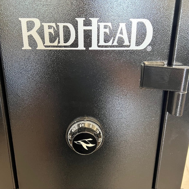 USED RedHead 14 Gun Safe, photo 7