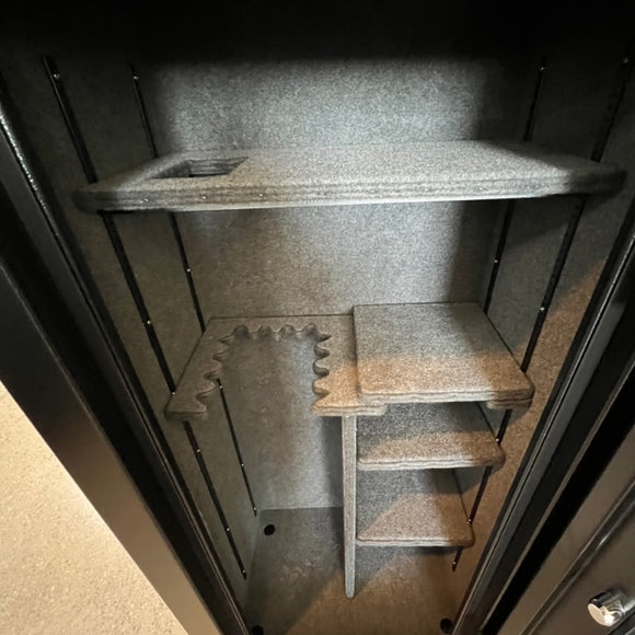 USED Dakota Bad Lands 5928 Gun Safe, photo 3
