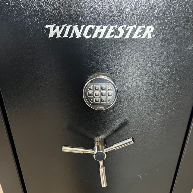USED Winchester Ranger Deluxe 19 Gun Safe
