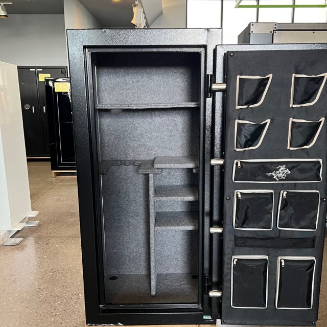 USED Winchester Ranger Deluxe 19 Gun Safe