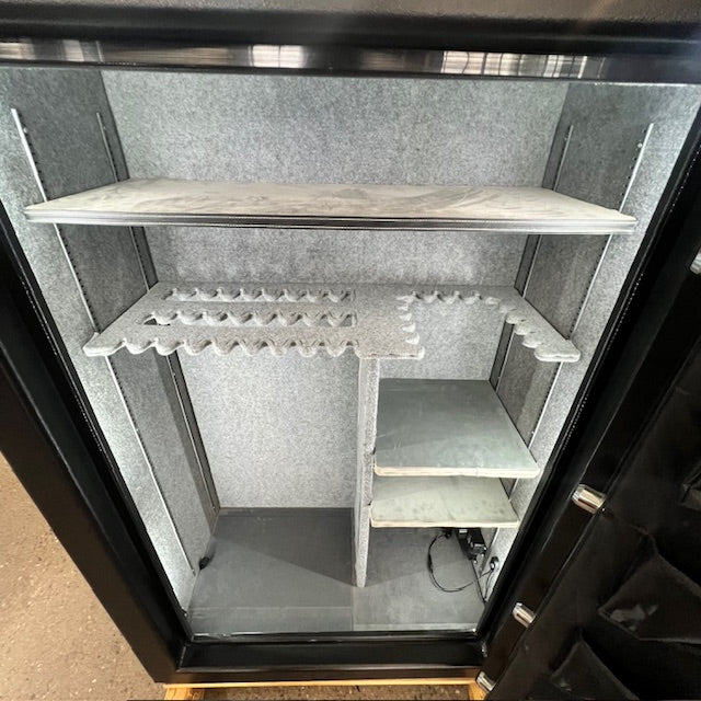 USED Sports Afield 41 Gun Safe, photo 4