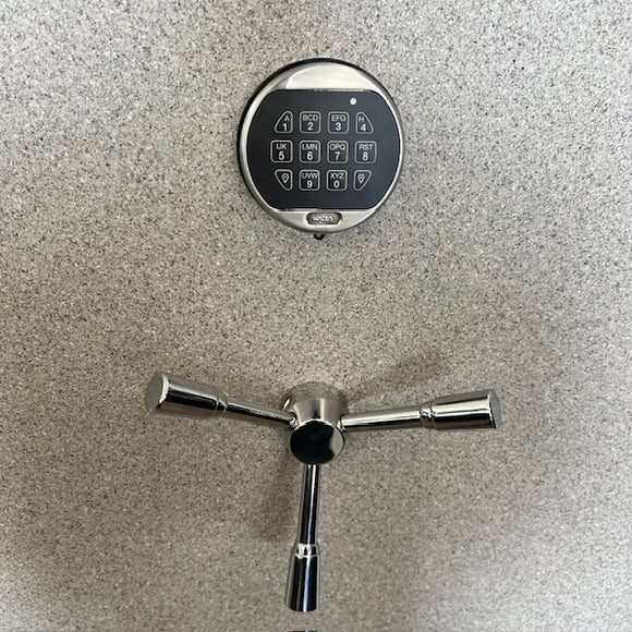 USED Champion Safe Guard GR-45 Gun Safe, photo 7