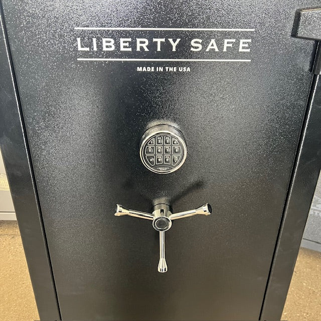 USED Liberty Centurion 24 Gun Safe, photo 8