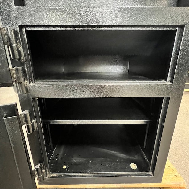 USED Dual Compartment Drop Safe, photo 5