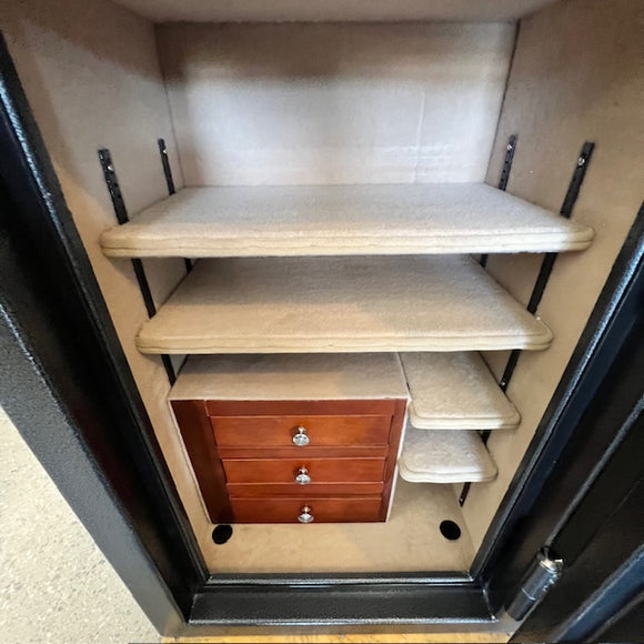 USED Dakota DS10 Home Safe, photo 3