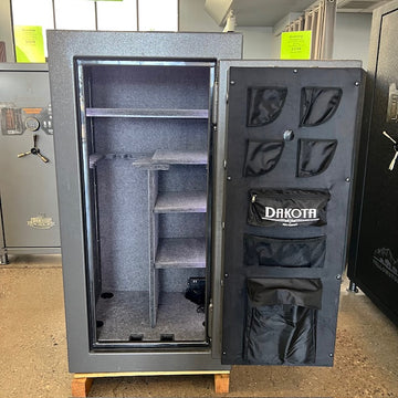 USED Dakota DS-30 Gun Safe, image 2 