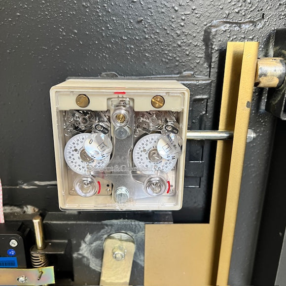 USED Hamilton TL-15 Commercial Safe, photo 6