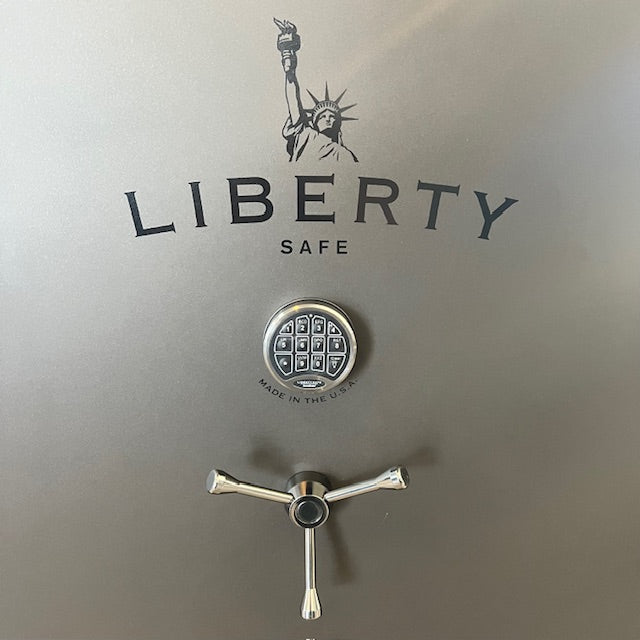 USED Liberty Fatboy Jr. Gun safe, photo 8