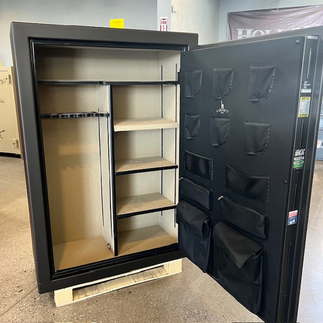 USED Liberty Fatboy Jr. Gun safe, image 2 