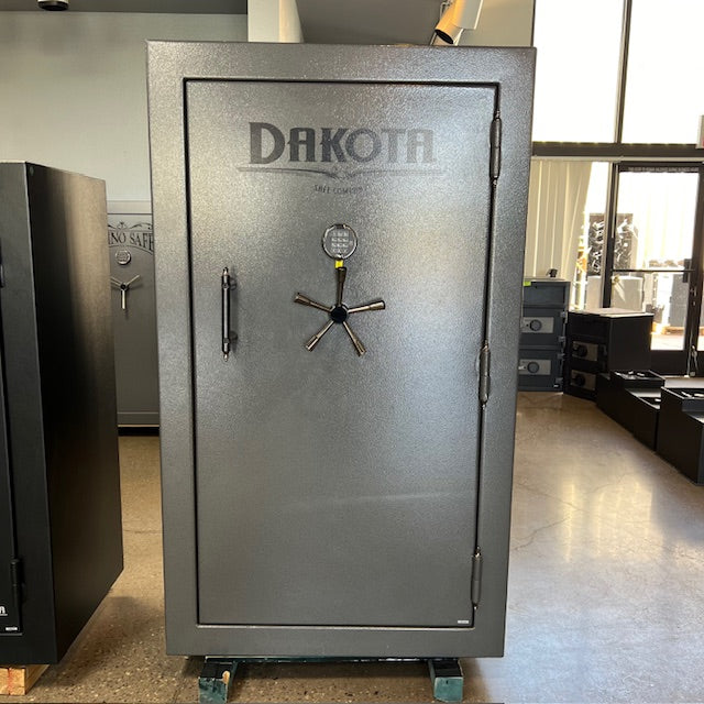 USED Dakota DS-42 Gun Safe, image 1 