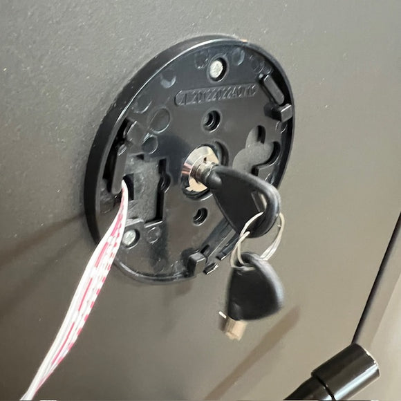 USED Surelock 18 Gun Safe, photo 6