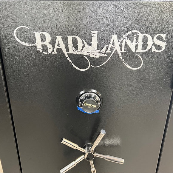 USED Dakota Bad Lands 5928 Gun Safe, photo 5