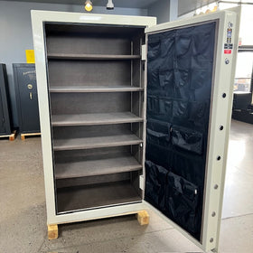 USED Summit Denali Safe, image 2 