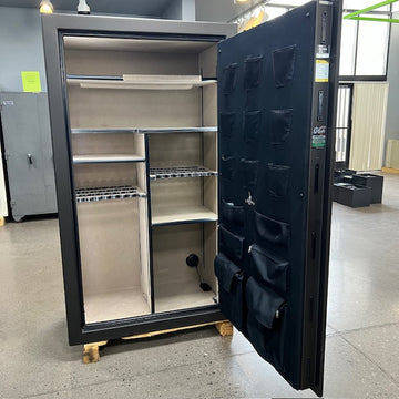 USED Liberty Colonial 50 Gun Safe, image 2 