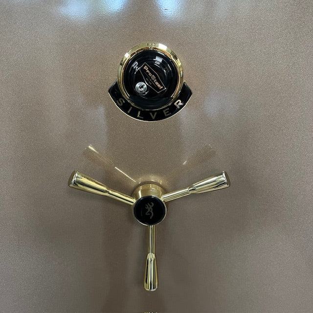 USED Browning Silver Gun Safe, photo 8