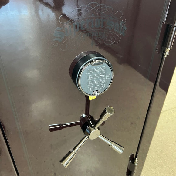 USED Superior SS12 Home Safe, photo 6