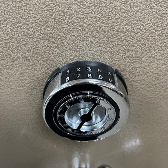 USED Cannon Commander Gun Safe, photo 6