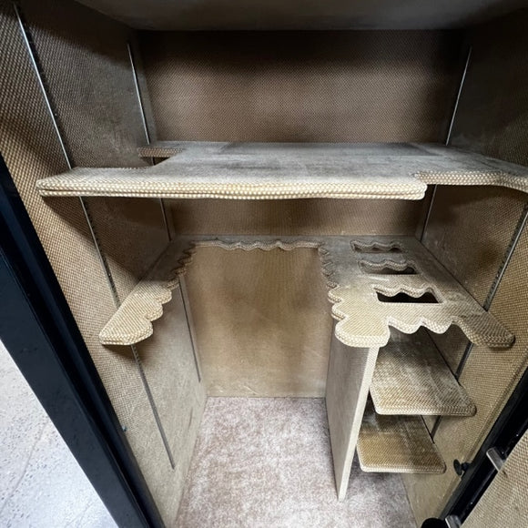 USED Heritage 29 Gun Safe, photo 5