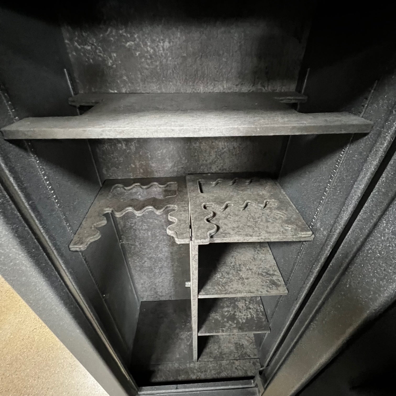 USED Champion Model-T Gun Safe, photo 5