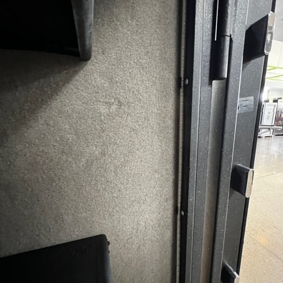 USED Browning Deluxe 33 Gun Safe, photo 6