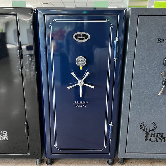Browning Deluxe 33 Gun Safe - CLEARANCE, photo 1
