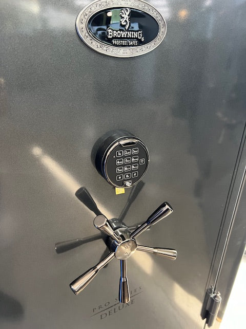Browning Deluxe 49 Gun Safe - CLEARANCE, photo 6