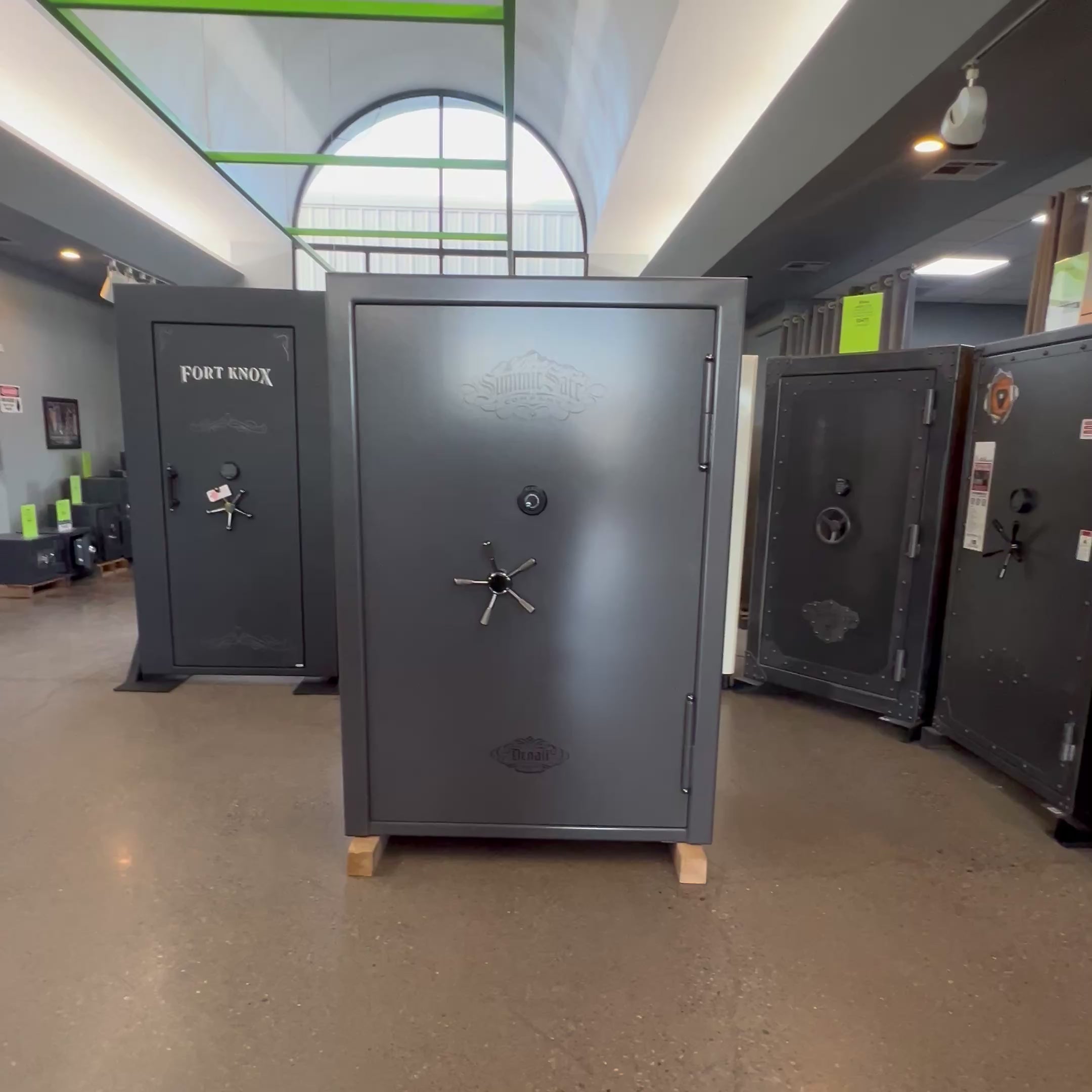 USED Summit Denali 7250 Gun Safe, view 3