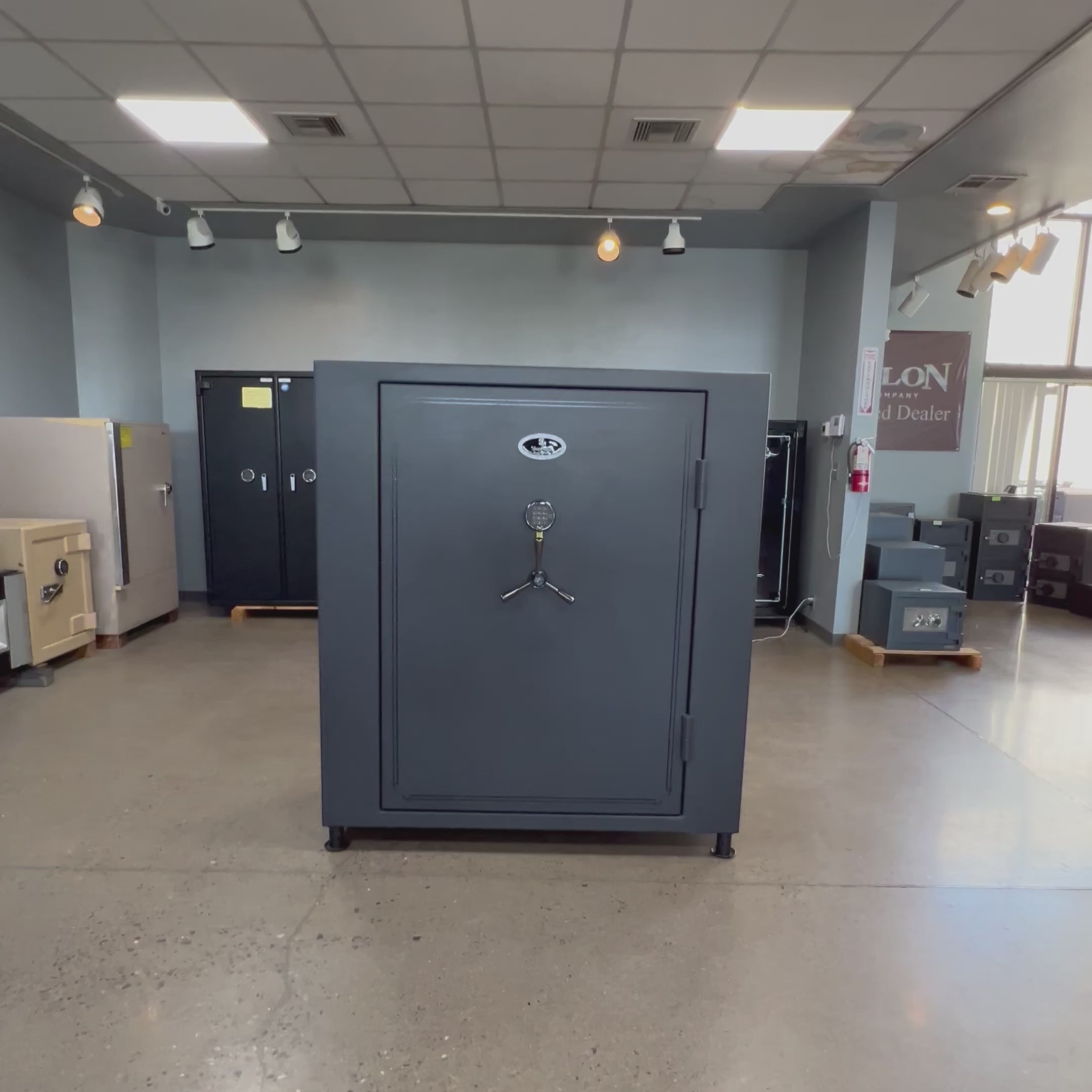 USED Browning Grand 65 Gun Safe-3