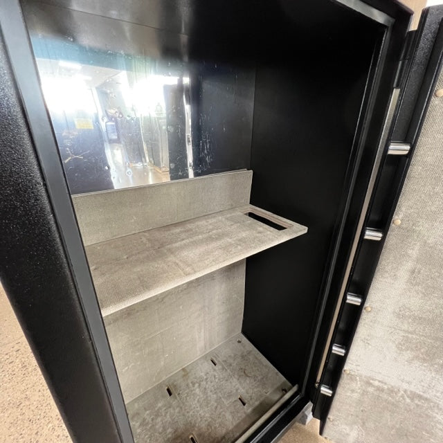 Used American Security BF7240 Gun Safe