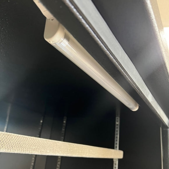 Used Amsec BF7240 Gun Safe, photo 8