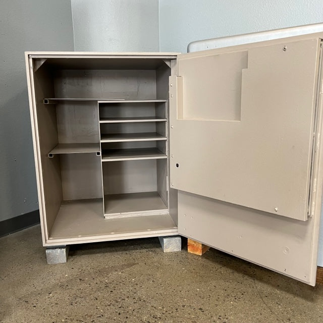 USED Commercial Business Safe