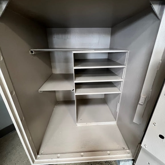 USED Commercial Business Safe, photo 4